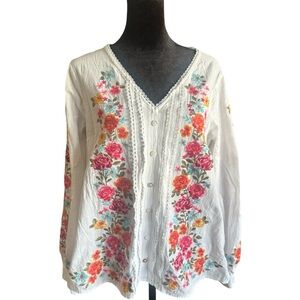 Floral Embroidered Button-Up Top YT3